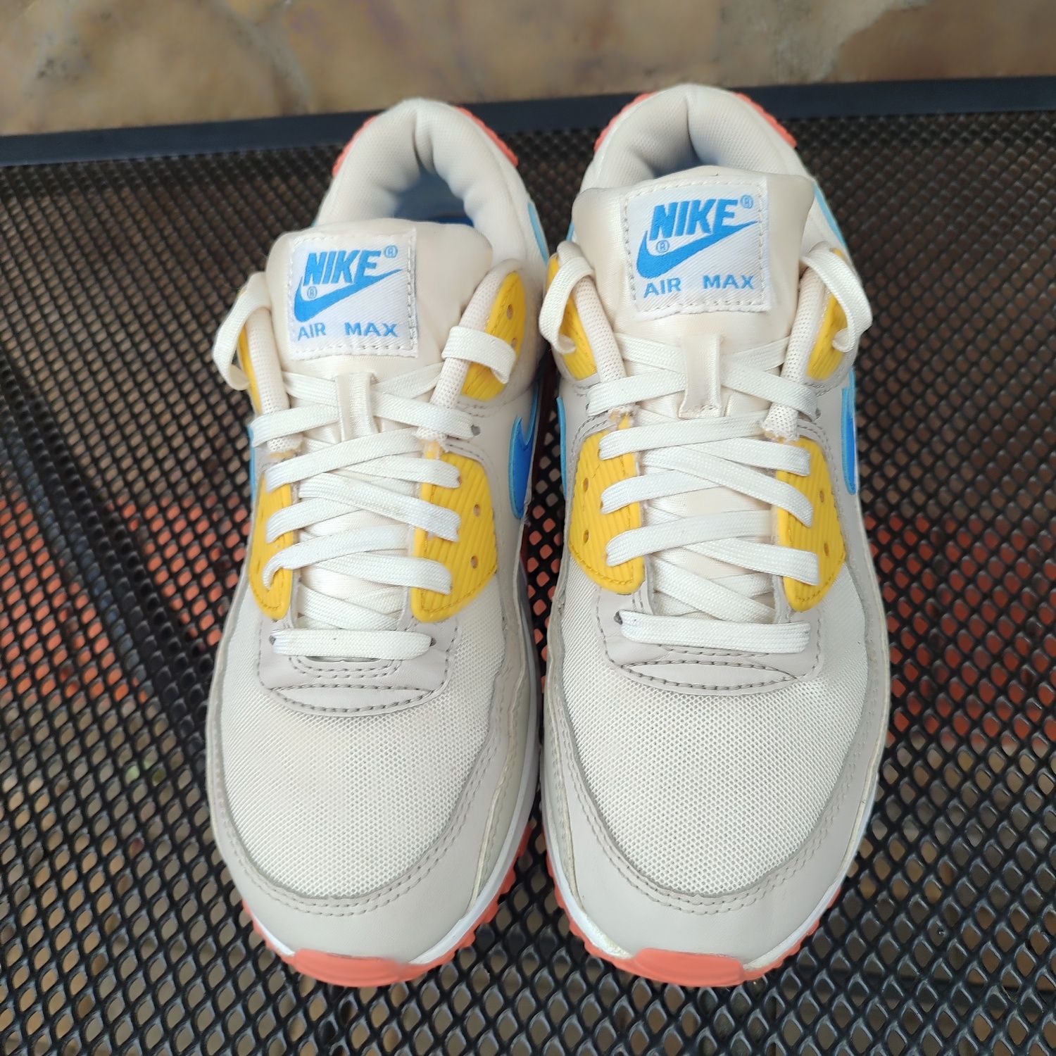 Кроссовки Nike Air Max 40 размер (оригинал)