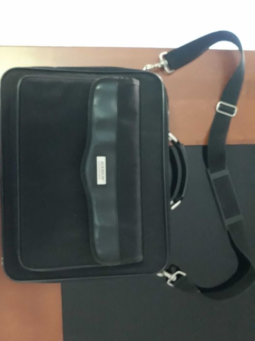 Set of 4 Laptop Bags64729497813505122