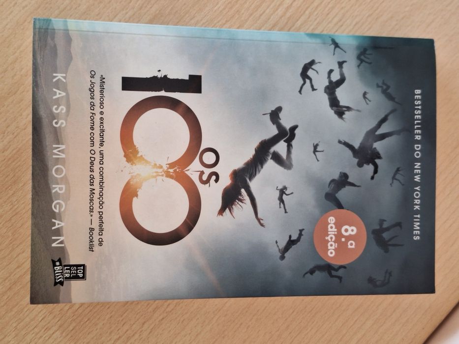 Livro "Os 100" de Kass Morgan