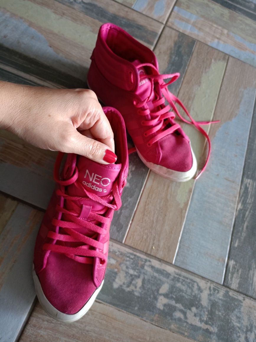 Trampki, buty firmy Adidas, wysokie adidasy