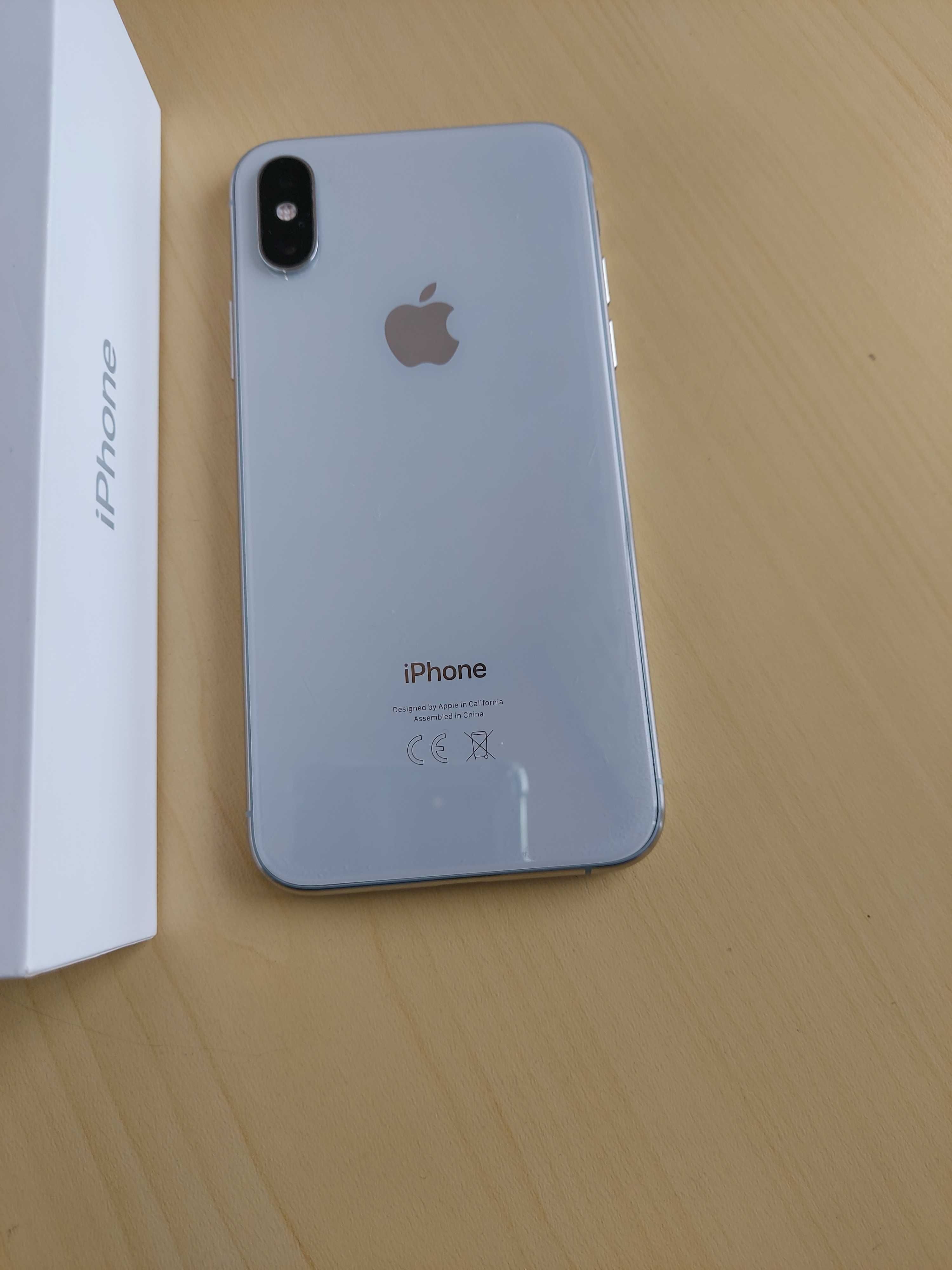 Telefon Iphone XS 64GB silver komplet