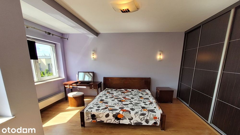 Dom w świetnej lokalizacji, taras, ogródek, 147m2+garaż, BEZ PROWIZJI