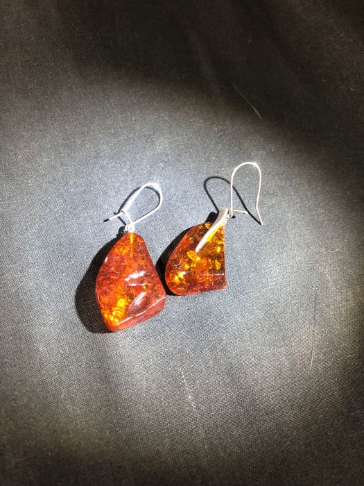 Срібні прикраси.