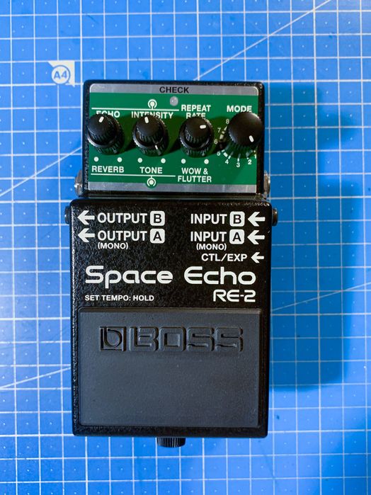 Педаль Boss RE-2 Space Echo ехо