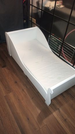 Łóżko łóżeczko dziecięce 140x70 białe sanie piękne wygodne