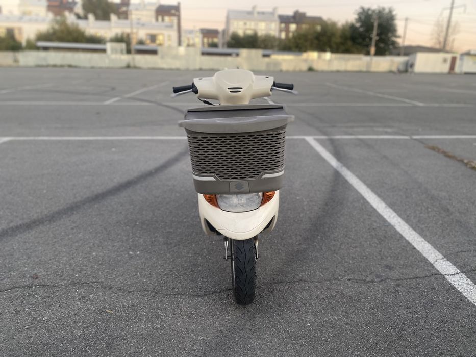 Скутер Suzuki 4T Basket