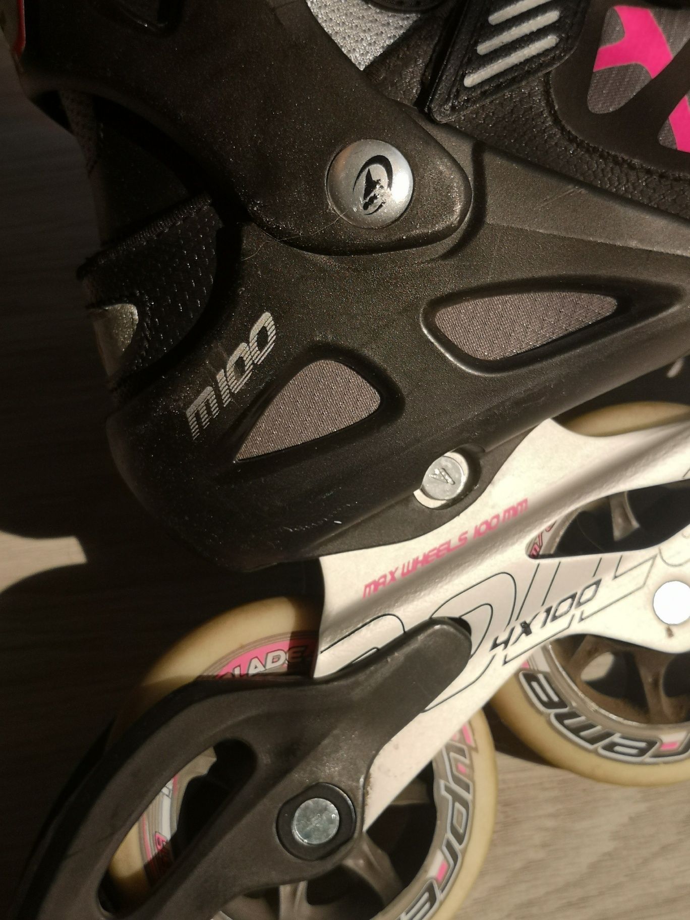 Rolki Rollerblade Macroblade 100W R 250Mm 39 rozmiar / 25cm