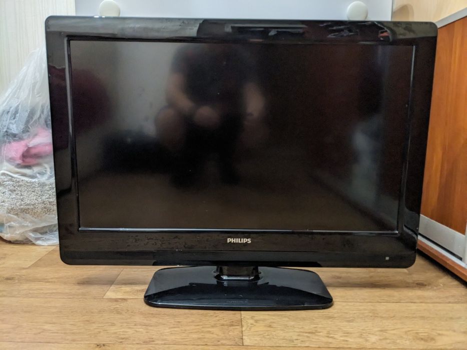 Телевізор Philips 32 + smart TV box