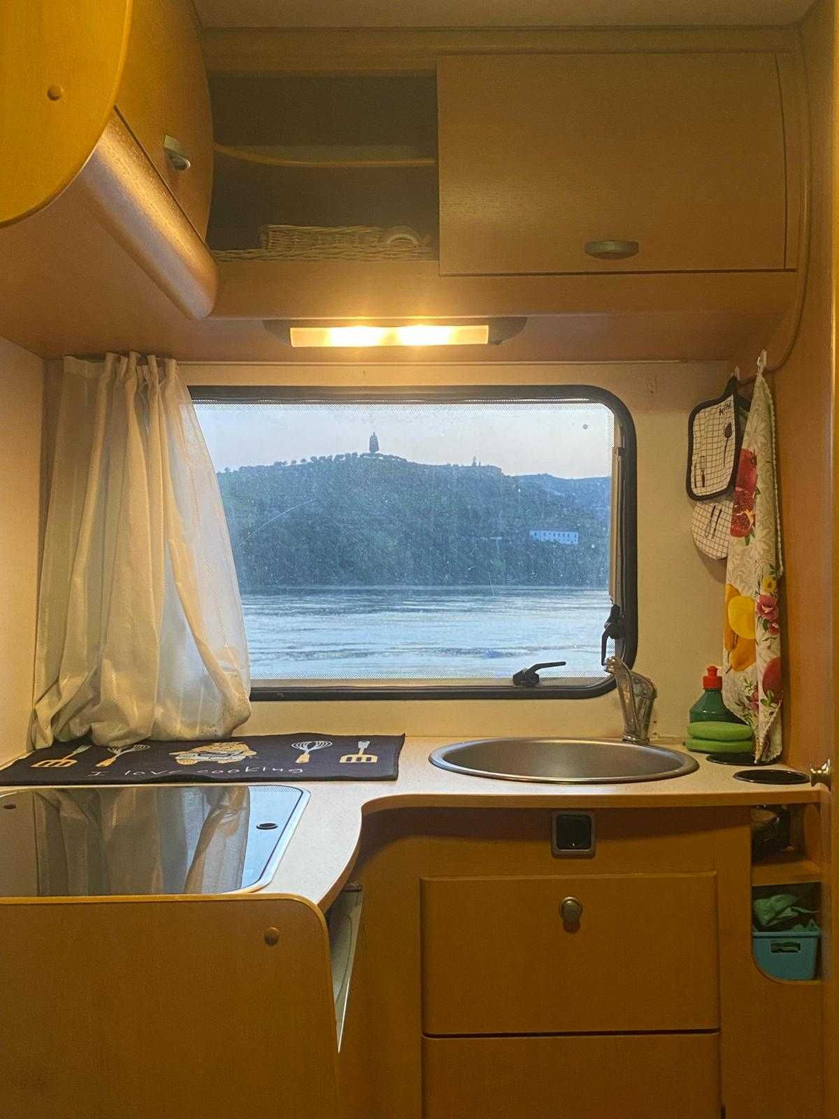 Autocaravana familiar rigorosamente nova [negociável]