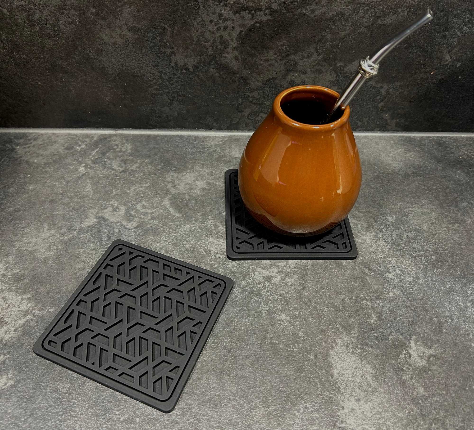 Komplet 8 szt. Gumowa podkładka pod kubek - kwadrat, wzór geometryczny