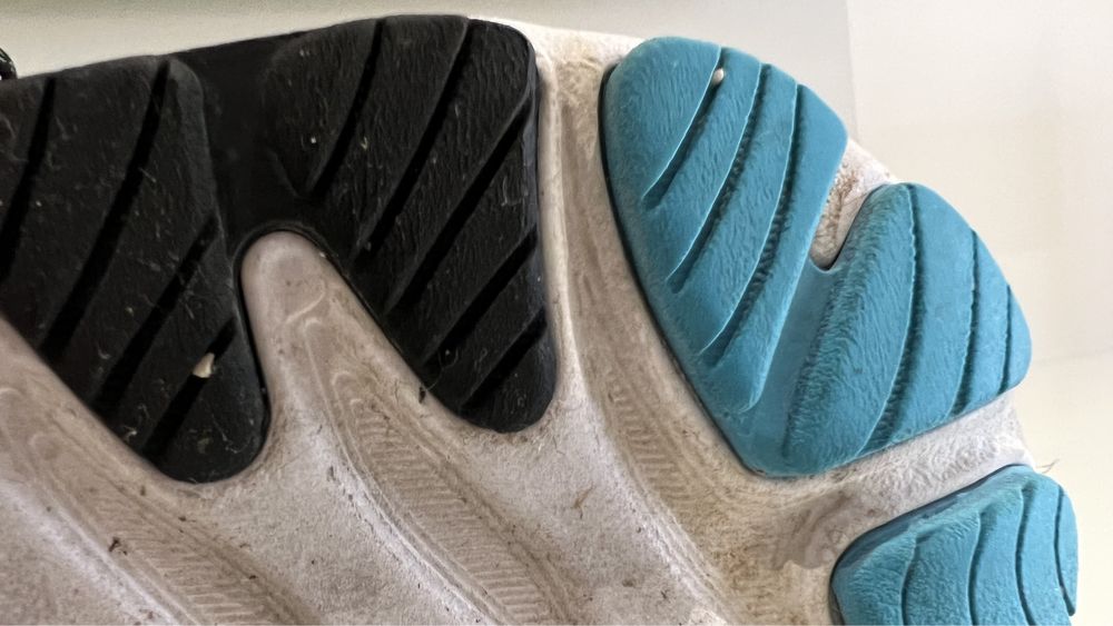 Ténis Running ASICS Nimbus 23