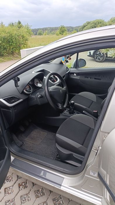 Sprzedam Peugeot 207
