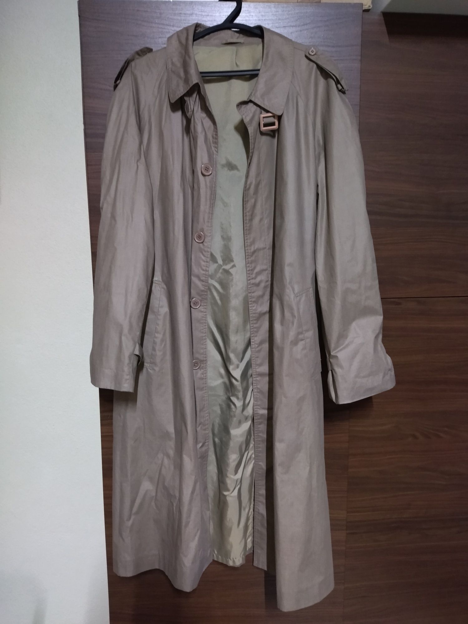 Gabardine cinza esverdeada
