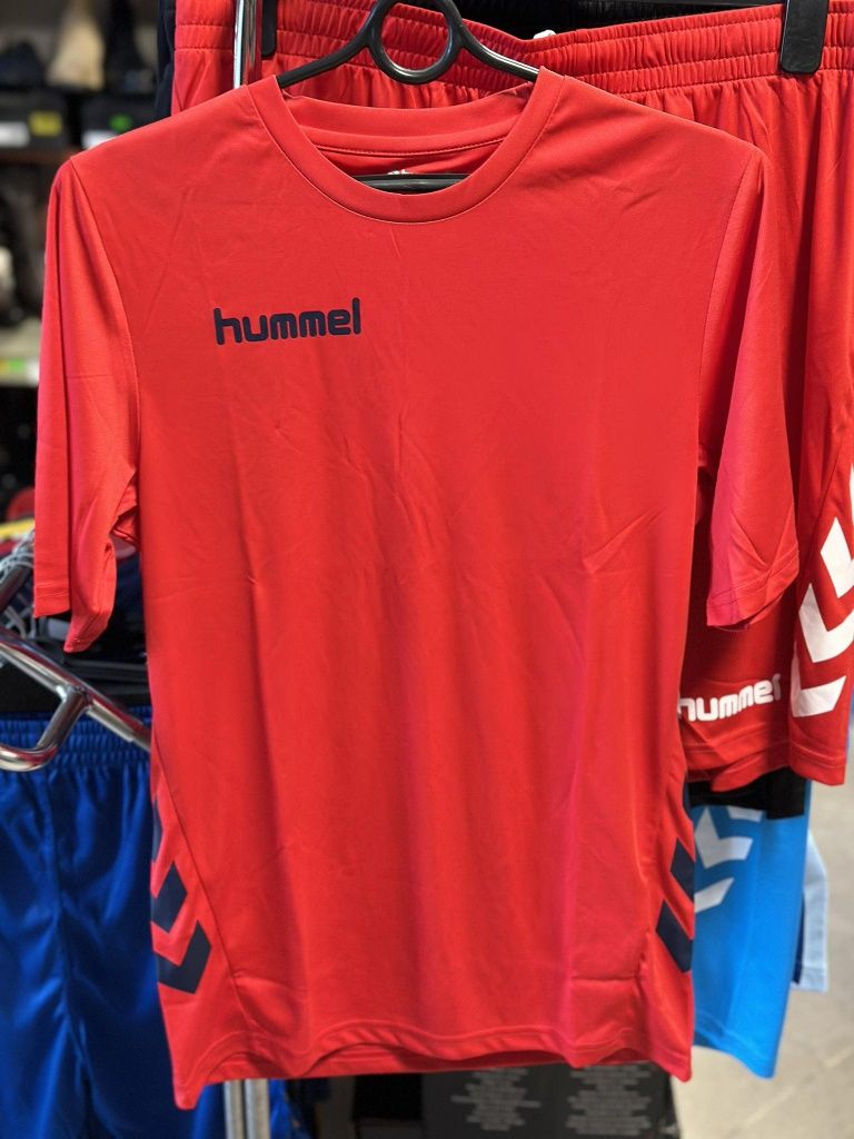 Odzież marki hummel
