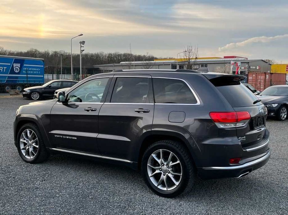 Бампер передній Jeep Grand Cherokee WK2 разборка Джип Гранд Черокі