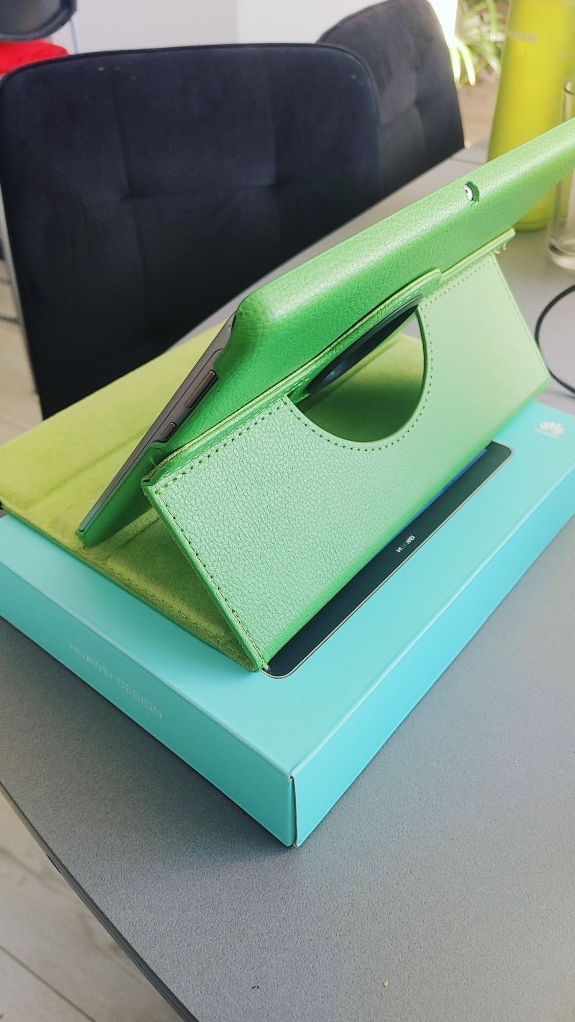 Tablet huwaei mediapad t3 10 pokrowiec etui bdb stan