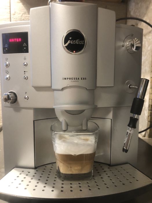 Кофемашина кавомашина Jura