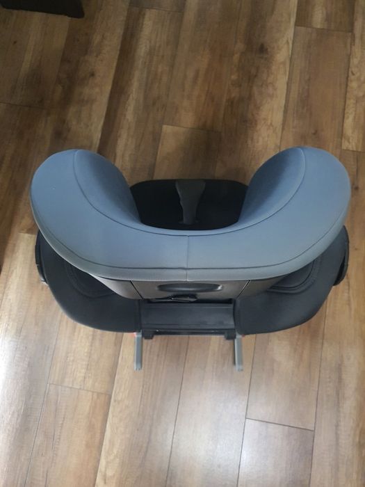 Продам автокріслo KIDFIX III S