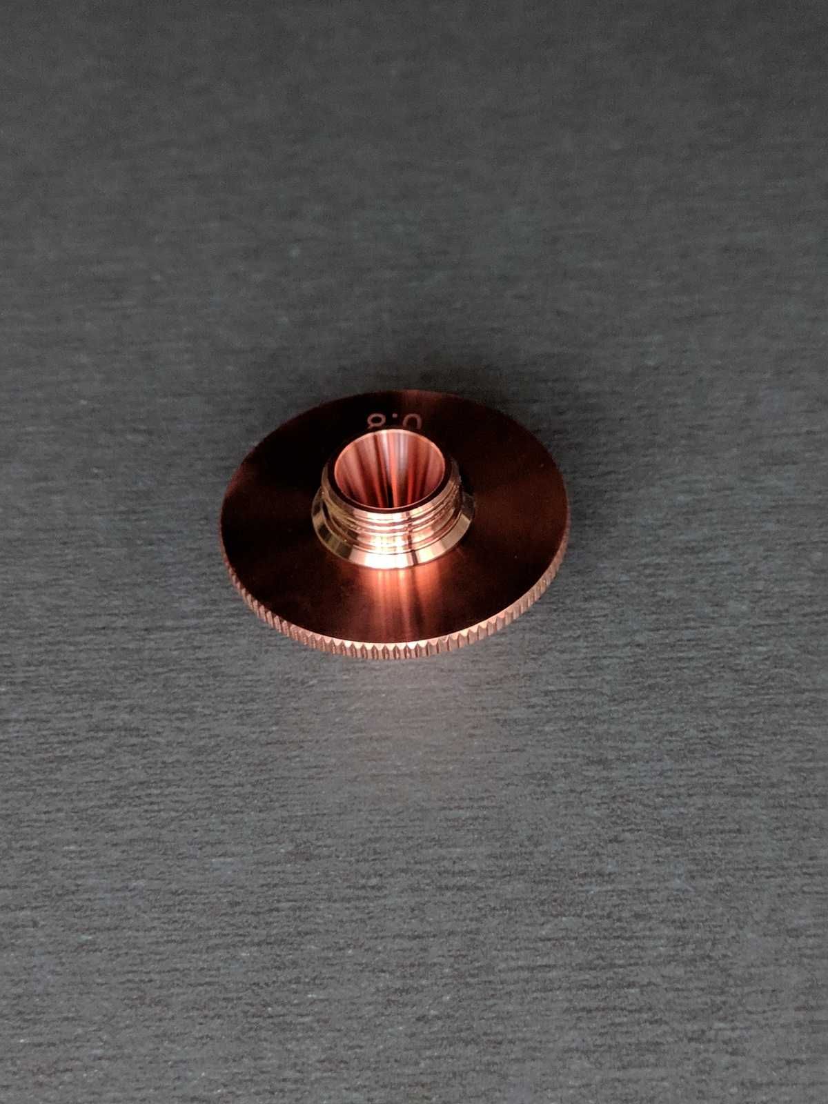 Однослойное сопло для волоконного лазера D28 H15 M14 0,8 мм