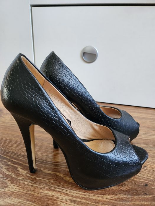 Buty na obcasie rozmiar 39