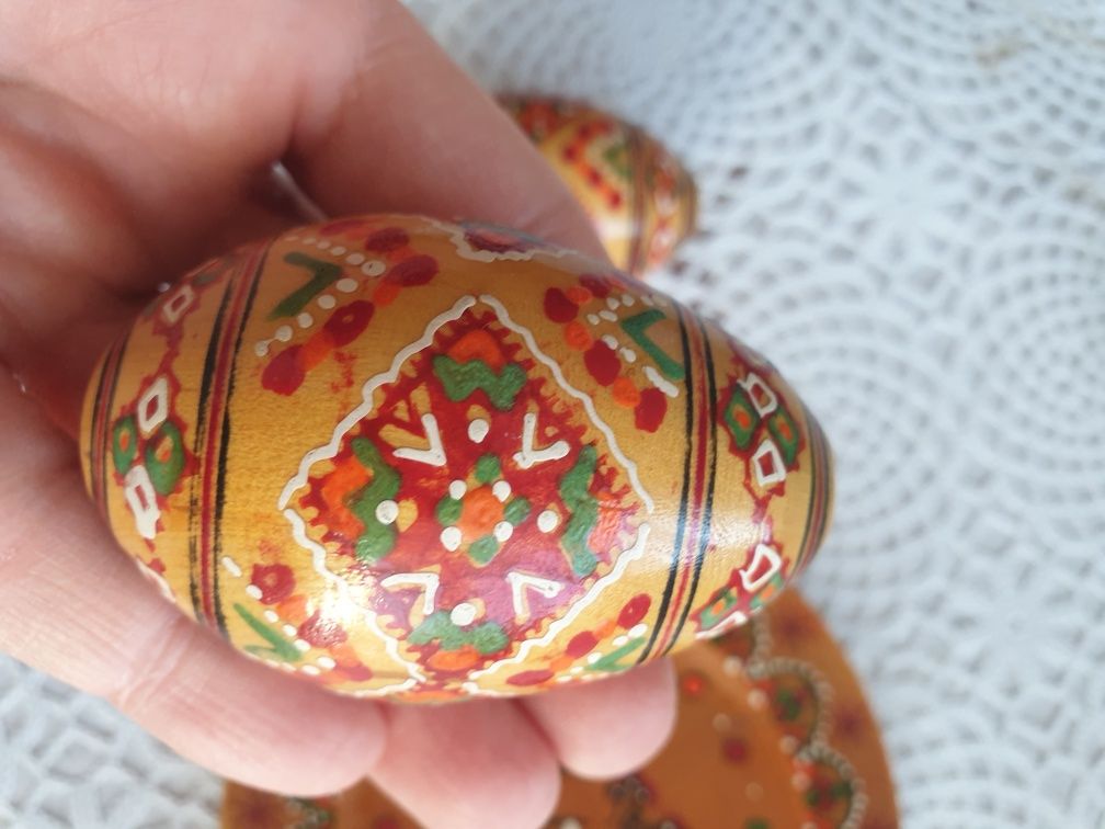 Ręcznie malowane drewniane pisanki na talerzyku PRL ZSRR