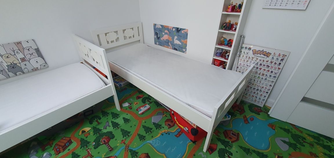 Łóżeczko dziecięce Ikea Kritter może być z materacem