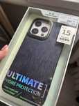 Чехол на 15 Pro max, продам два за 400