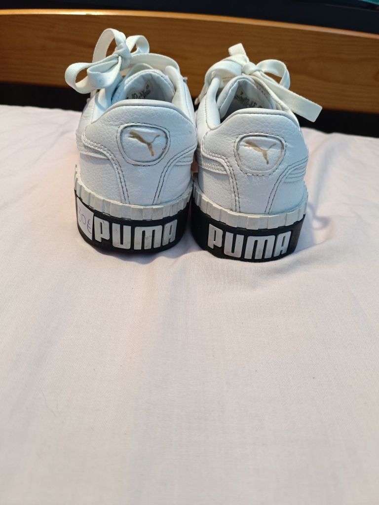 Tênis puma número 35,5 como novos
