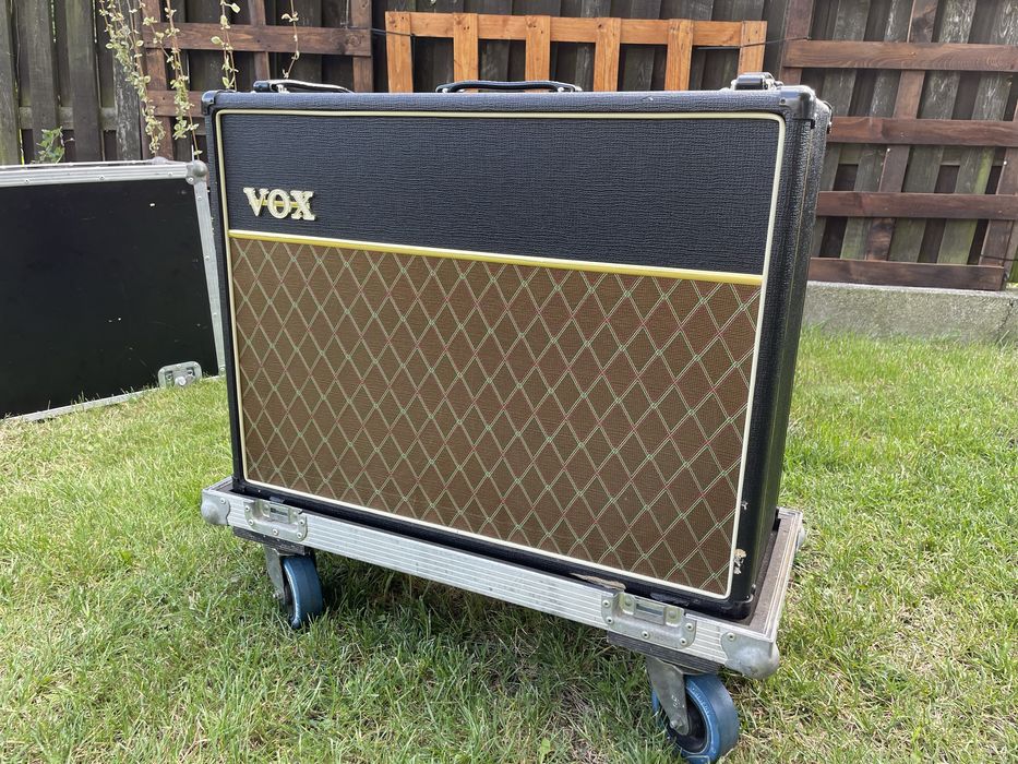 VOX AC30 piec combo lampowe + case