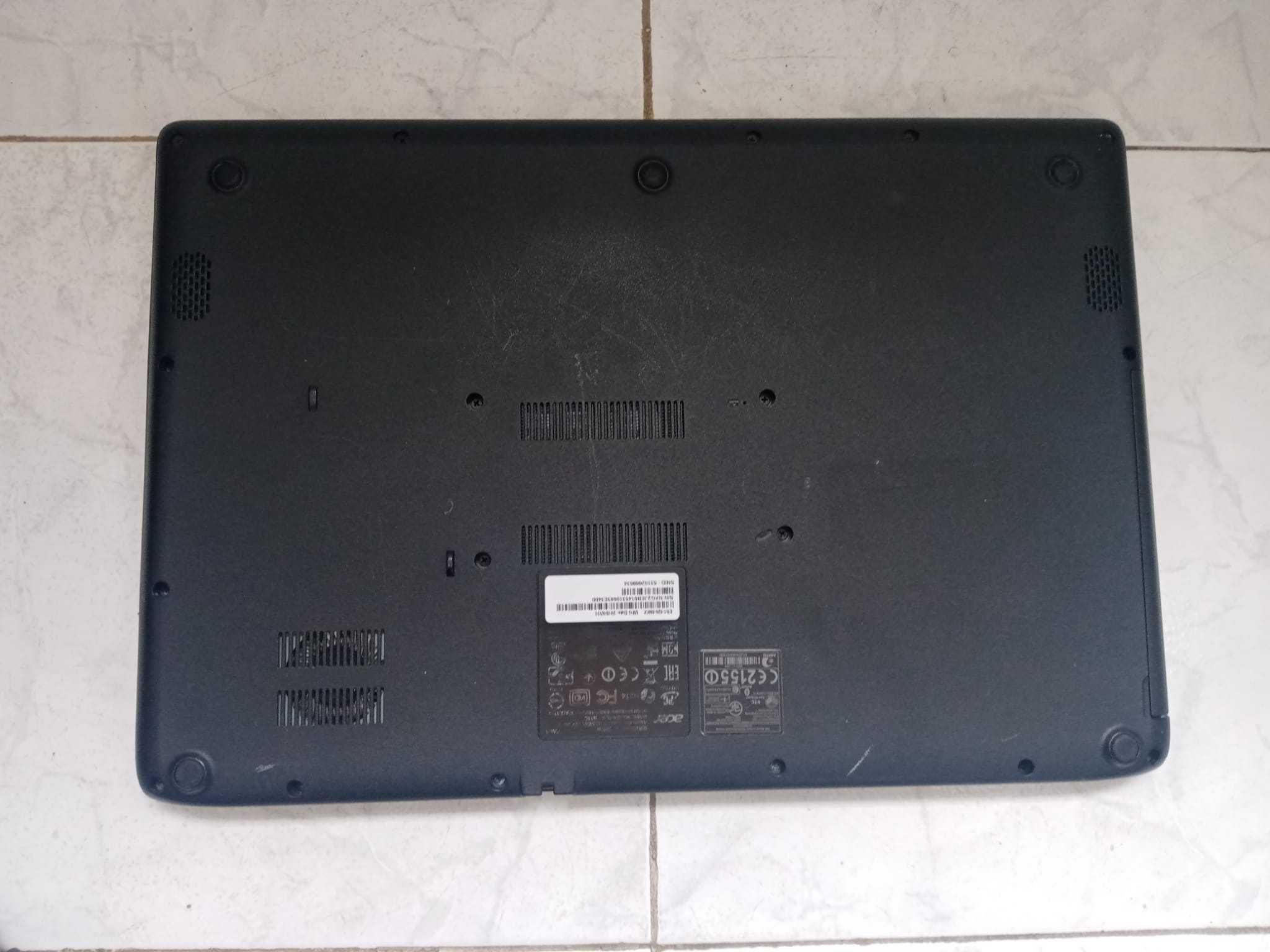 Portátil Acer Aspire AMD A4