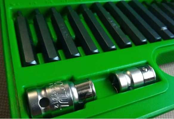 Haбіp біт Torx, Hex, Spline, Ribe, SQ  Топтул Toptul 60шт