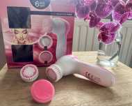 Dual-Speed Facial Cleansing Set