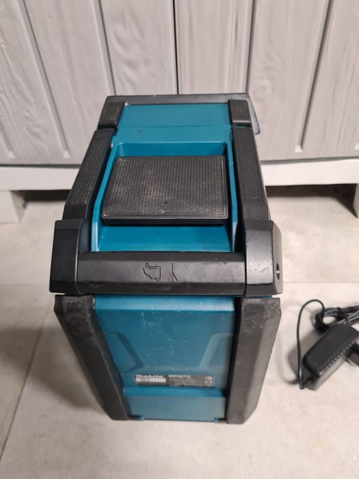 Makita Radio budowlane z Bluetooth ( zasilacz) S stan Nowy model