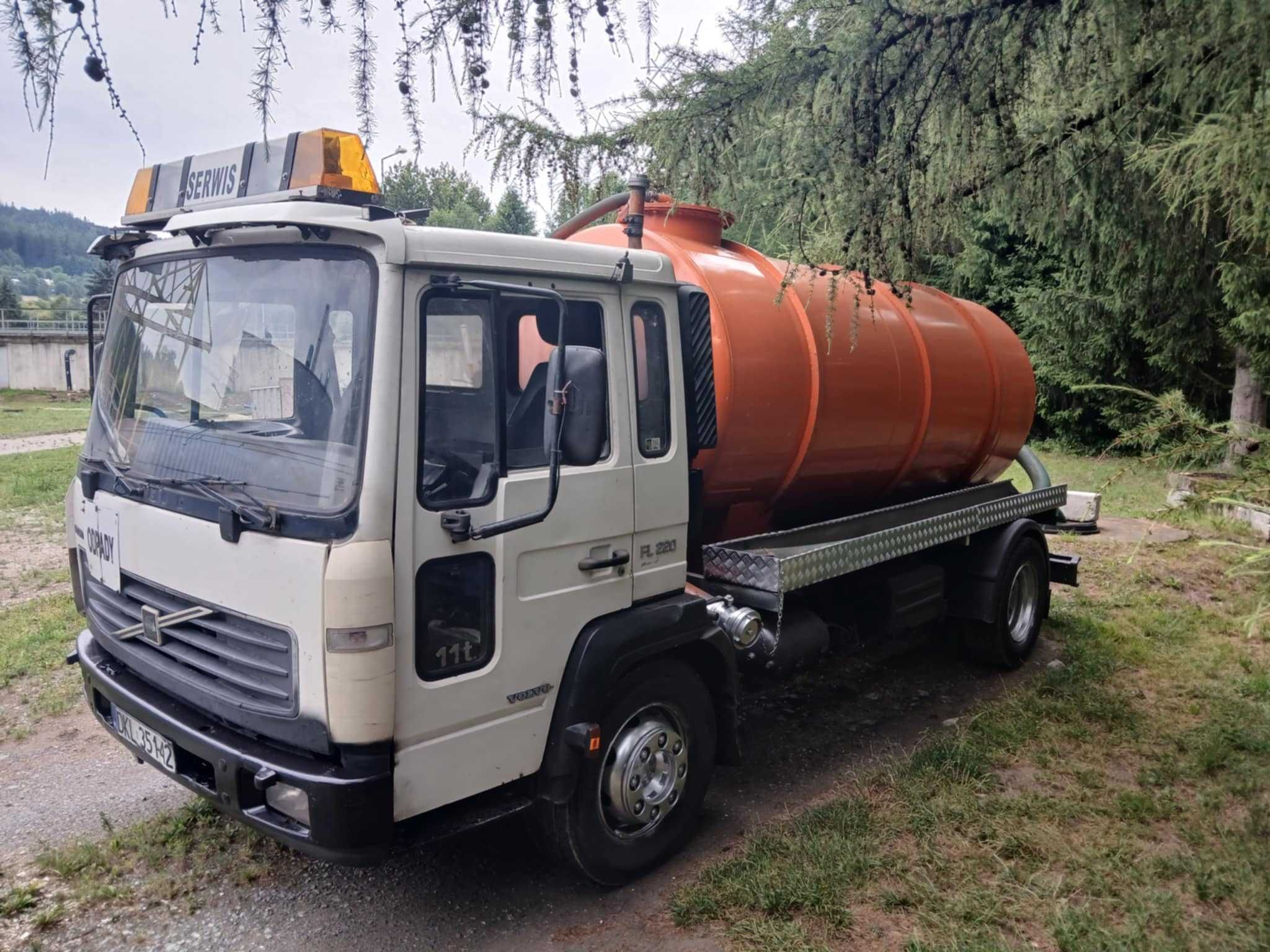 Volvo asenizacyjne pojazd specjalny