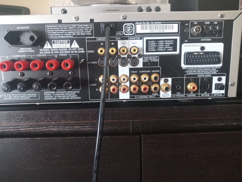 Amplificador/receiver 5.1 NAD L70