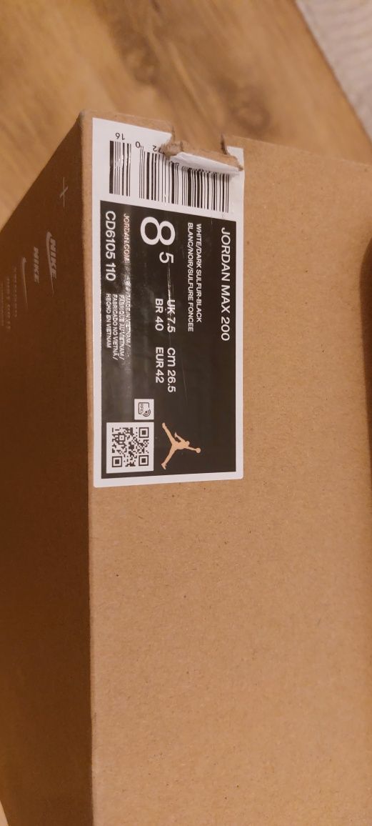 Jordan Max 200 rozmiar 42