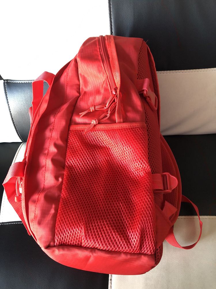 Mochila Supreme Vermelha Saco Mala Streetwear