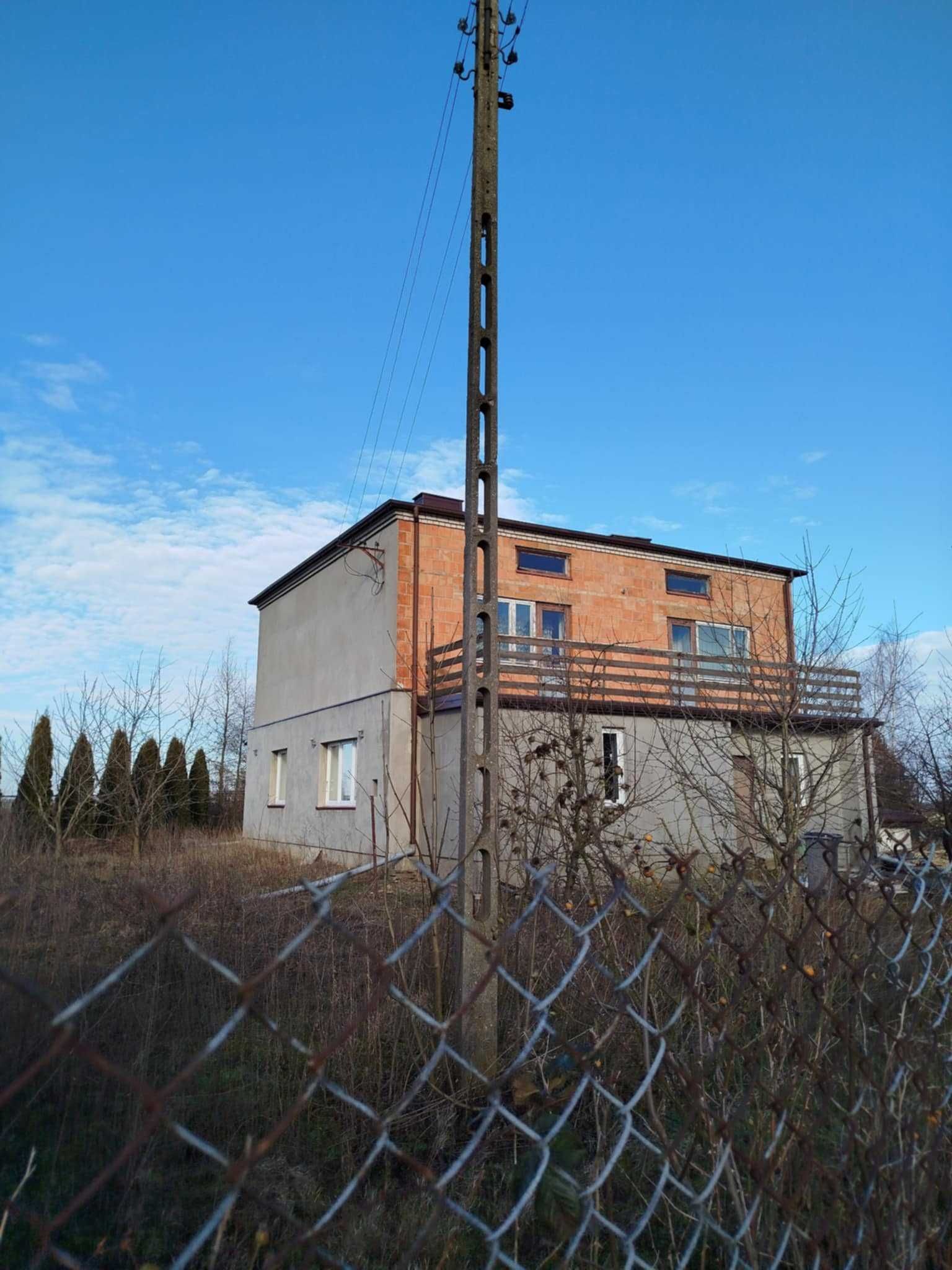 Dom i ziemia orna