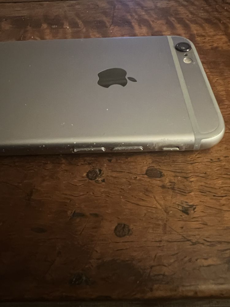 Apple Iphone 6s.