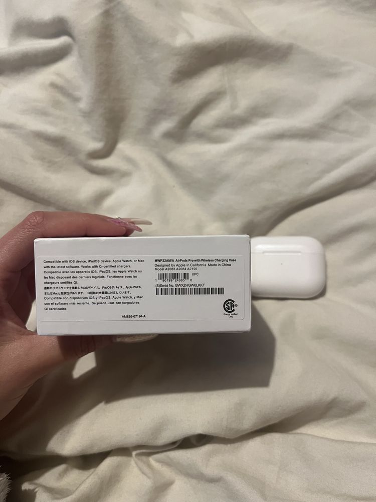 AirPods Pro 2 Wirless Charging Case