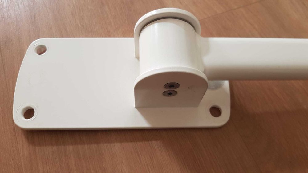 barra de apoio rebatível para WC