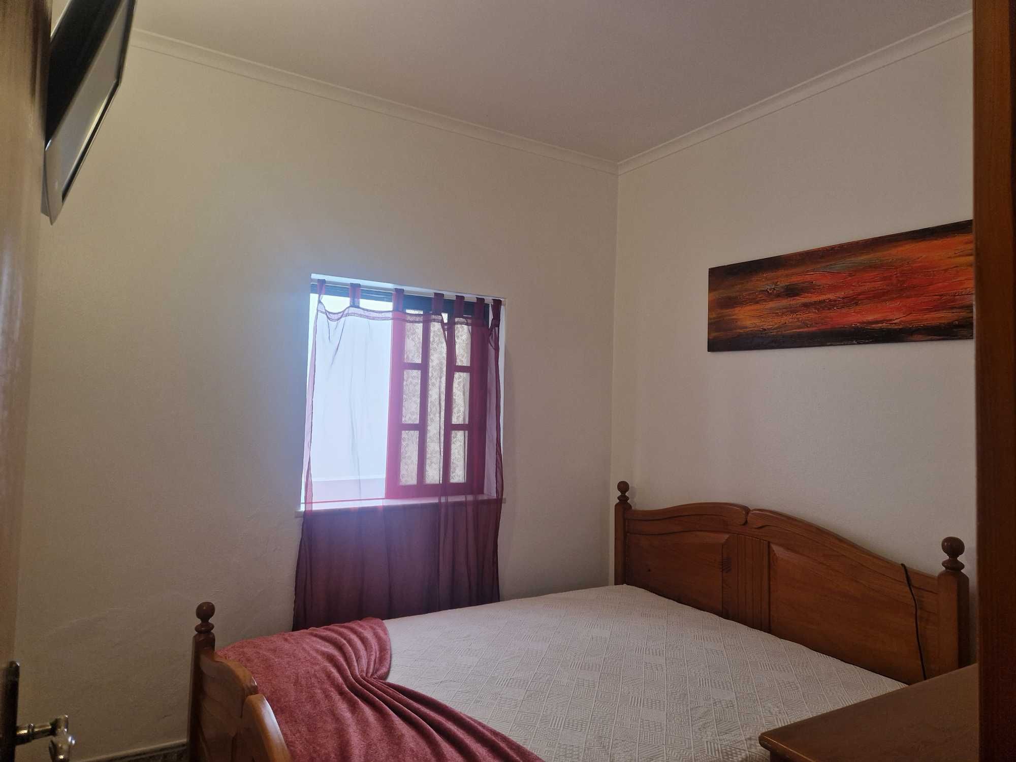 Aljezur-Apartamento T1 para professores a 500m da escola.