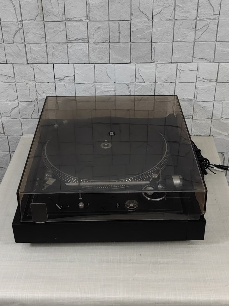Dual CS-606 Wysokiej klasy gramofon vintage