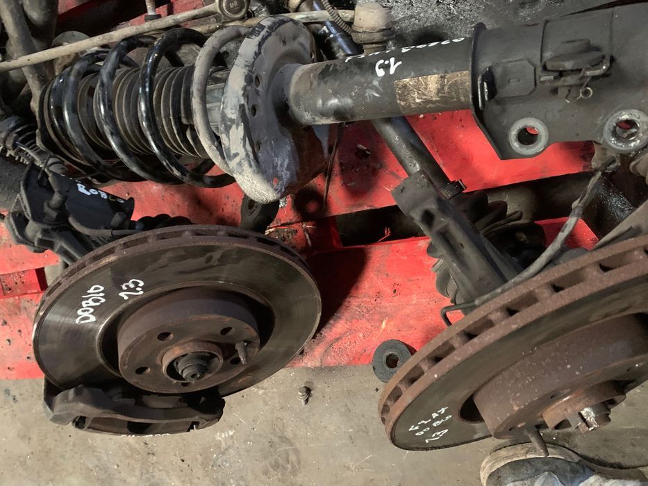 Suspensões\Manga de Eixo Fiat Doblo 1.3