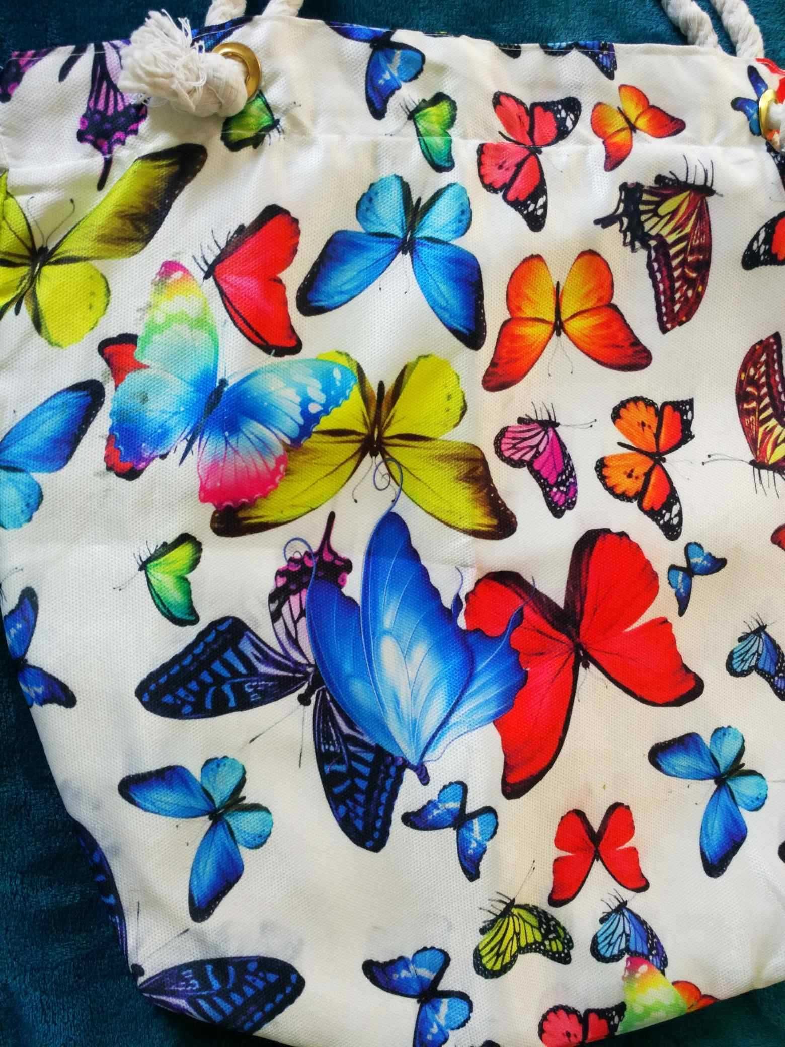Torebka zakupowa torba plażowa biala motyle grube sznurkowe naramki