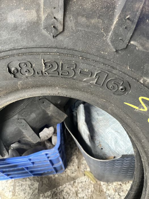 Pneus de trator Fenix 8,25-16