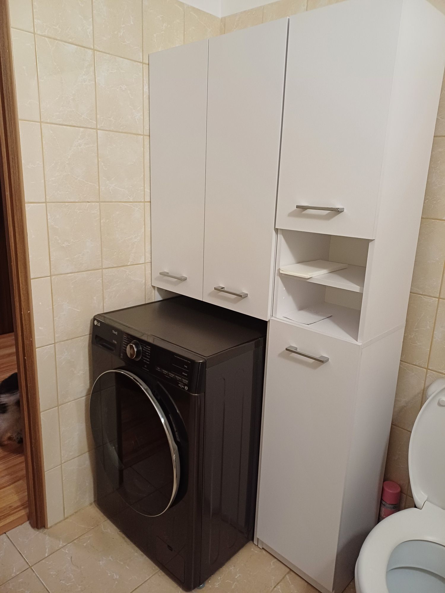 Meble łazienkowe i nad pralkę