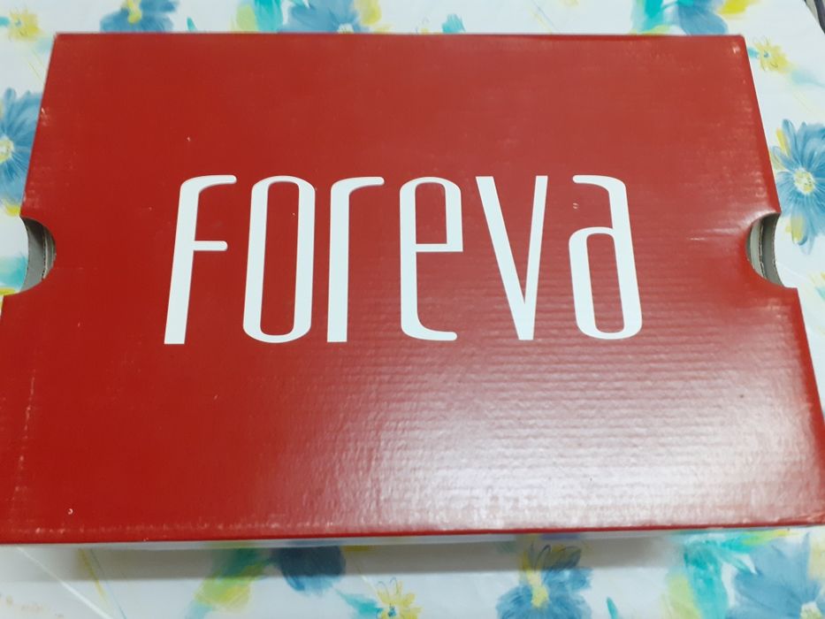 Vendo Sandálias Foreva em PELE Camurça NOVAS A ESTREAR com talão