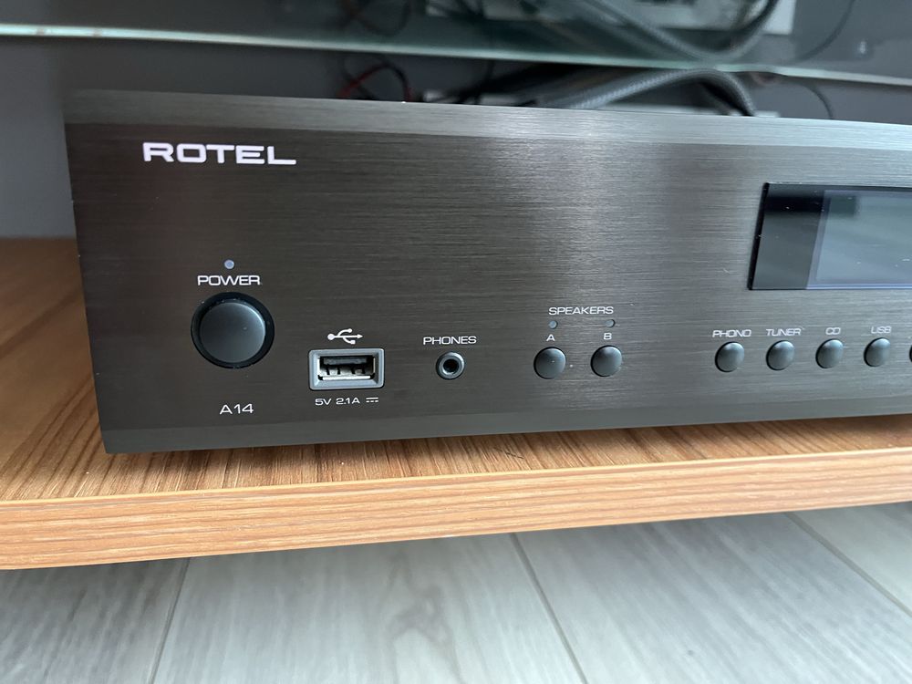Rotel A14 wzmacniacz zintegrowany stereo