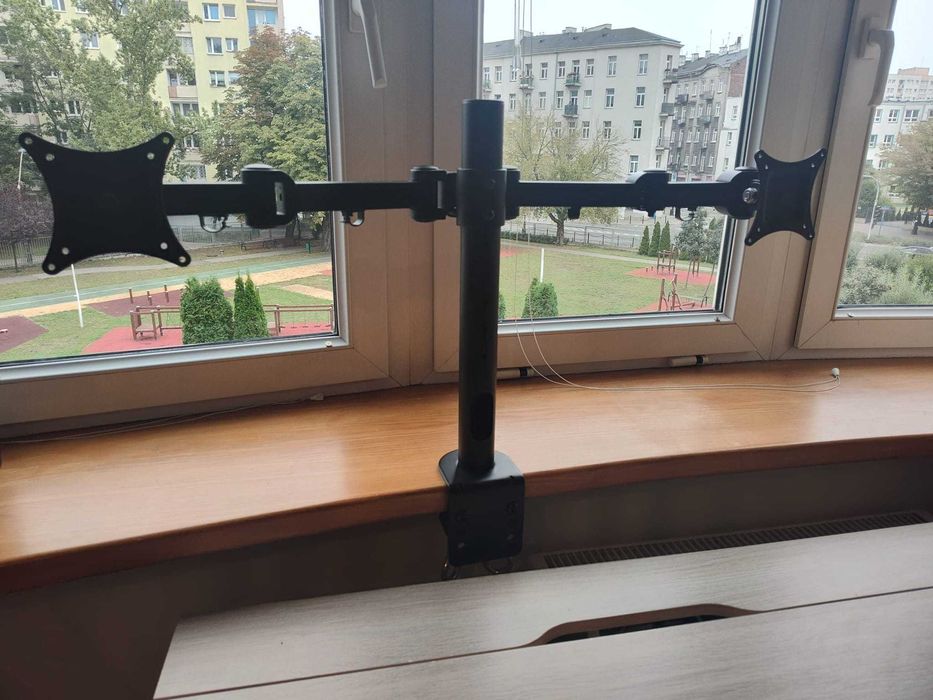 Biurkowy uchwyt na 2 monitory ART L-02 , stan bardzo dobry